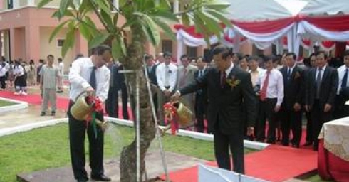 Khánh thành Trường Phổ thông Hữu nghị Lào-Việt Nam tại Viên Chăn