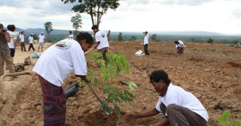 Đầu tư Việt Nam sang Lào đạt hơn 2 tỷ USD